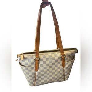 Louis Vuitton Azur Totally PM